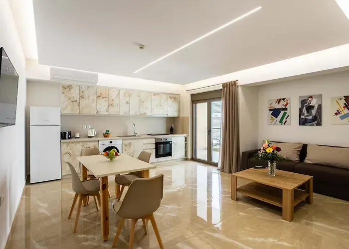 Apart-hotel Astir 3*